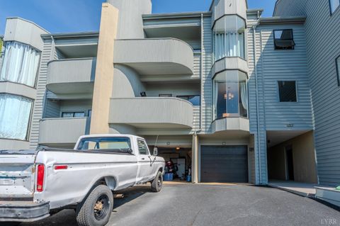 Tiny photo for 25 Clubhouse Towers Circle #707, Moneta, VA 24121 (MLS # 365498)