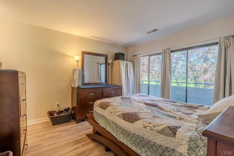 Tiny photo for 25 Clubhouse Towers Circle #707, Moneta, VA 24121 (MLS # 365498)