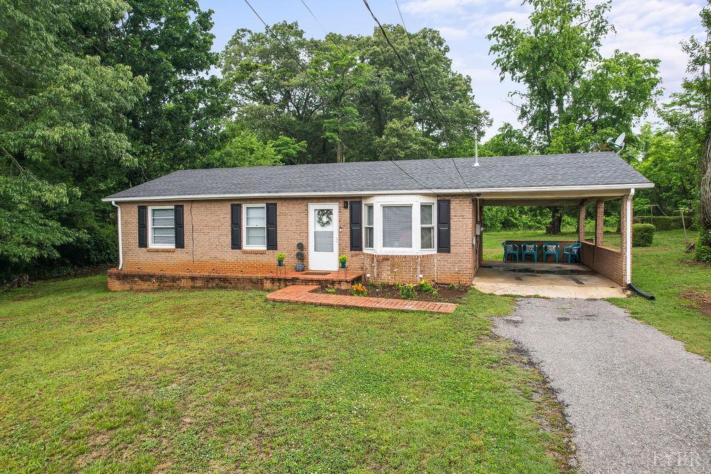 702 11th Street, Altavista, Virginia image 2