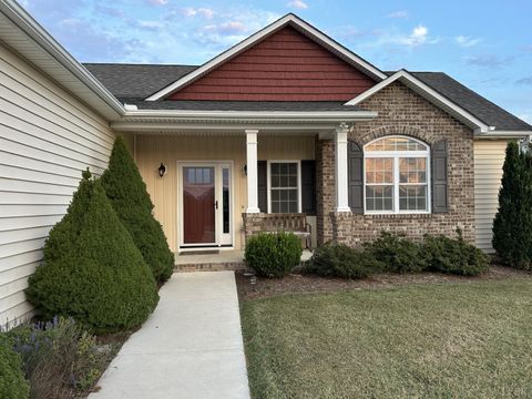 Tiny photo for 2855 Hawkins Ridge Road, Goode, VA 24556 (MLS # 362563)