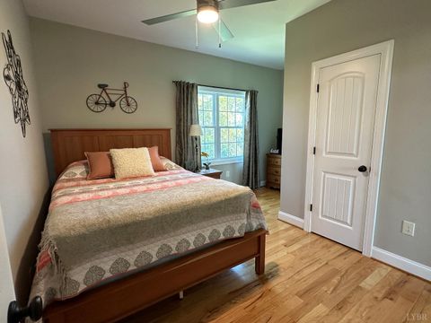 Tiny photo for 2855 Hawkins Ridge Road, Goode, VA 24556 (MLS # 362563)