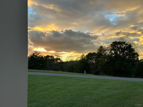 Tiny photo for 2855 Hawkins Ridge Road, Goode, VA 24556 (MLS # 362563)