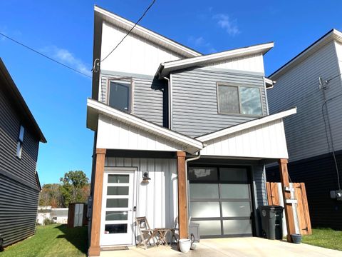 Photo of 3046 Fulton Street, Lynchburg, VA 24501 (MLS # 364978)