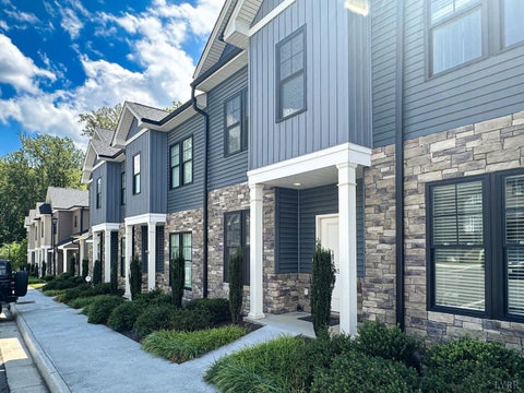 Townhouse For Sale - 45 Cuddington Lane<br/> Lynchburg, VA 24501