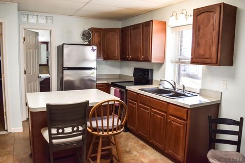 Tiny photo for 621 Cedar Gate Road, Monroe, VA 24574 (MLS # 362473)