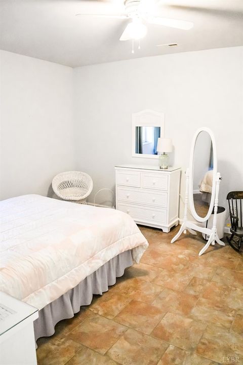 Tiny photo for 621 Cedar Gate Road, Monroe, VA 24574 (MLS # 362473)