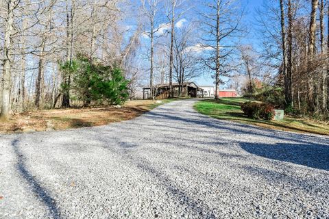 Tiny photo for 621 Cedar Gate Road, Monroe, VA 24574 (MLS # 362473)