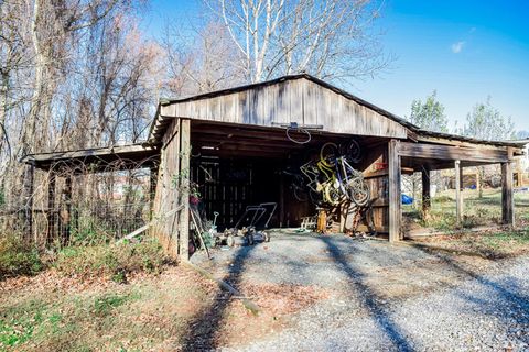 Tiny photo for 621 Cedar Gate Road, Monroe, VA 24574 (MLS # 362473)