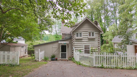 Photo of 2120 Timberlake Drive, Lynchburg, VA 24502 (MLS # 367295)