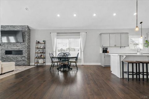 Tiny photo for 153 Emberly Court, Lynchburg, VA 24502 (MLS # 365190)