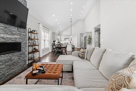 Tiny photo for 153 Emberly Court, Lynchburg, VA 24502 (MLS # 365190)