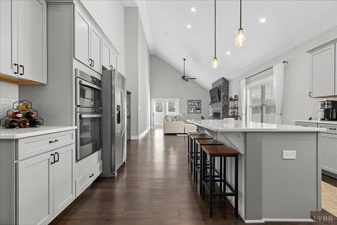 Tiny photo for 153 Emberly Court, Lynchburg, VA 24502 (MLS # 365190)