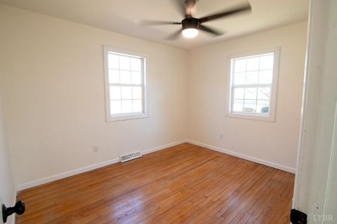 Tiny photo for 481 Eldon Road, Appomattox, VA 24522 (MLS # 359758)