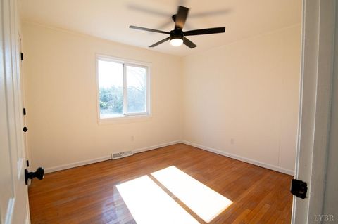 Tiny photo for 481 Eldon Road, Appomattox, VA 24522 (MLS # 359758)