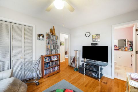 Tiny photo for 423 Woodland Cir Cir, Lynchburg, VA 24502 (MLS # 363068)