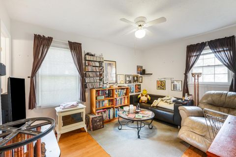 Tiny photo for 423 Woodland Cir Cir, Lynchburg, VA 24502 (MLS # 363068)