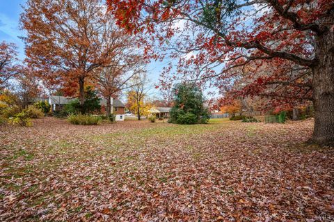 Tiny photo for 423 Woodland Cir Cir, Lynchburg, VA 24502 (MLS # 363068)