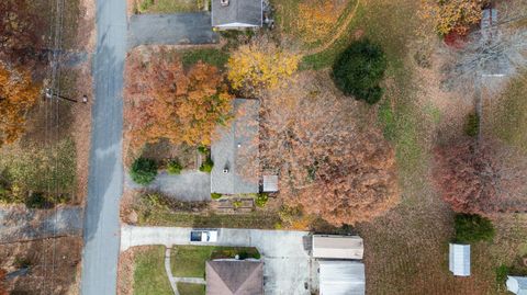 Tiny photo for 423 Woodland Cir Cir, Lynchburg, VA 24502 (MLS # 363068)