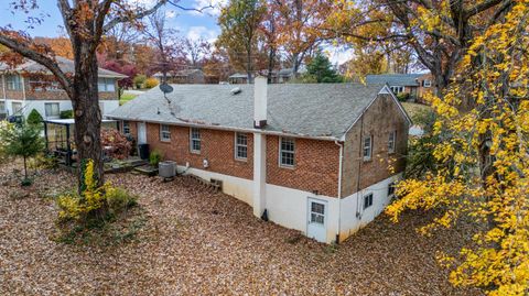 Tiny photo for 423 Woodland Cir Cir, Lynchburg, VA 24502 (MLS # 363068)