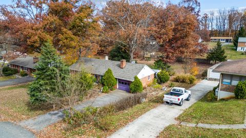 Tiny photo for 423 Woodland Cir Cir, Lynchburg, VA 24502 (MLS # 363068)