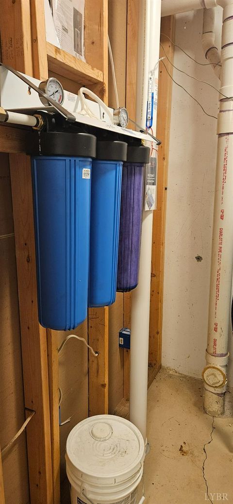 Tiny photo for 103 Glenn Haven Terrace, Goode, VA 24556 (MLS # 364809)