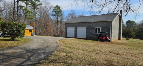 Tiny photo for 103 Glenn Haven Terrace, Goode, VA 24556 (MLS # 364809)