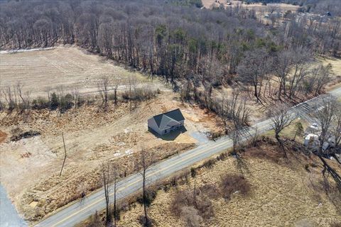 Tiny photo for 1488 Hickory Cove Lane, Moneta, VA 24121 (MLS # 365105)