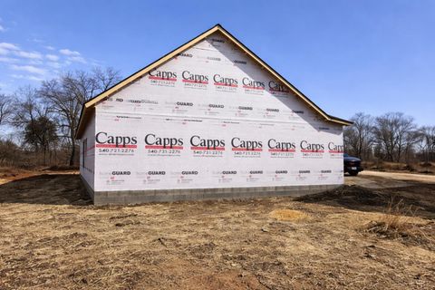 Tiny photo for 1488 Hickory Cove Lane, Moneta, VA 24121 (MLS # 365105)