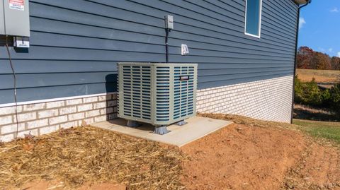 Tiny photo for 10556 Leesville Road, Lynch Station, VA 24571 (MLS # 363174)