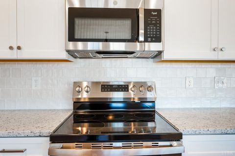 Tiny photo for 10556 Leesville Road, Lynch Station, VA 24571 (MLS # 363174)