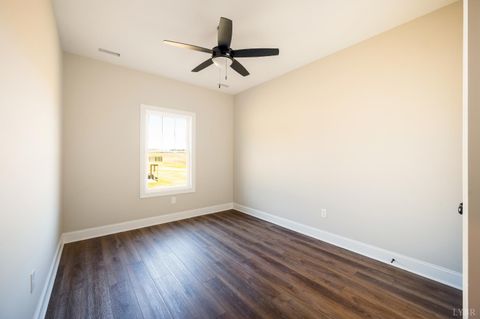 Tiny photo for 10556 Leesville Road, Lynch Station, VA 24571 (MLS # 363174)