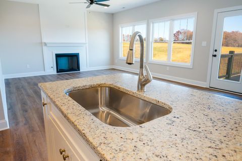 Tiny photo for 10556 Leesville Road, Lynch Station, VA 24571 (MLS # 363174)