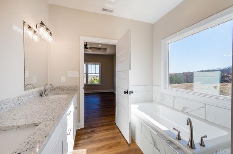 Tiny photo for 10556 Leesville Road, Lynch Station, VA 24571 (MLS # 363174)