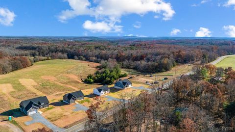 Tiny photo for 10556 Leesville Road, Lynch Station, VA 24571 (MLS # 363174)