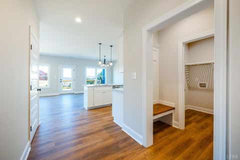 Tiny photo for 10556 Leesville Road, Lynch Station, VA 24571 (MLS # 363174)