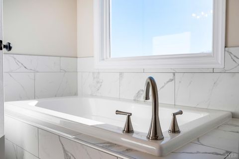 Tiny photo for 10556 Leesville Road, Lynch Station, VA 24571 (MLS # 363174)