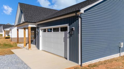 Tiny photo for 10556 Leesville Road, Lynch Station, VA 24571 (MLS # 363174)