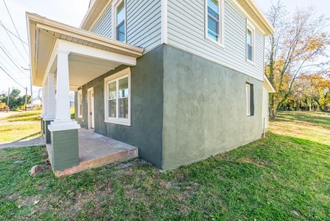 Tiny photo for 204 Rogers Drive, Madison Heights, VA 24572 (MLS # 362993)
