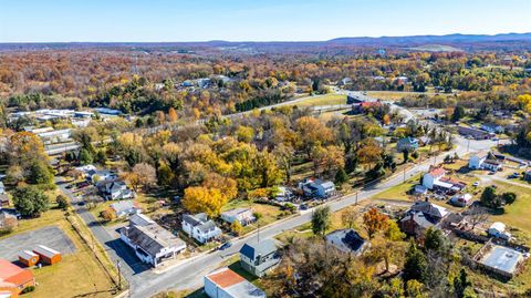 Tiny photo for 204 Rogers Drive, Madison Heights, VA 24572 (MLS # 362993)