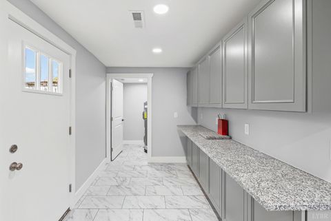 Tiny photo for 204 Rogers Drive, Madison Heights, VA 24572 (MLS # 362993)