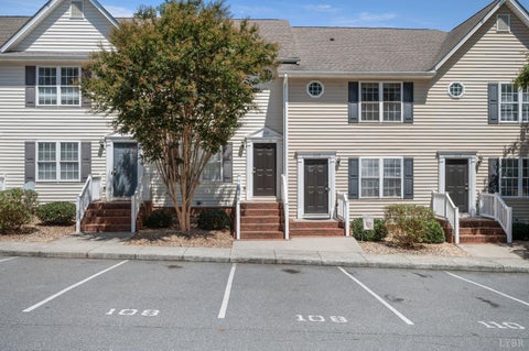 Townhouse For Sale - 1810 Broadway Street #108<br/> Lynchburg, VA 24501