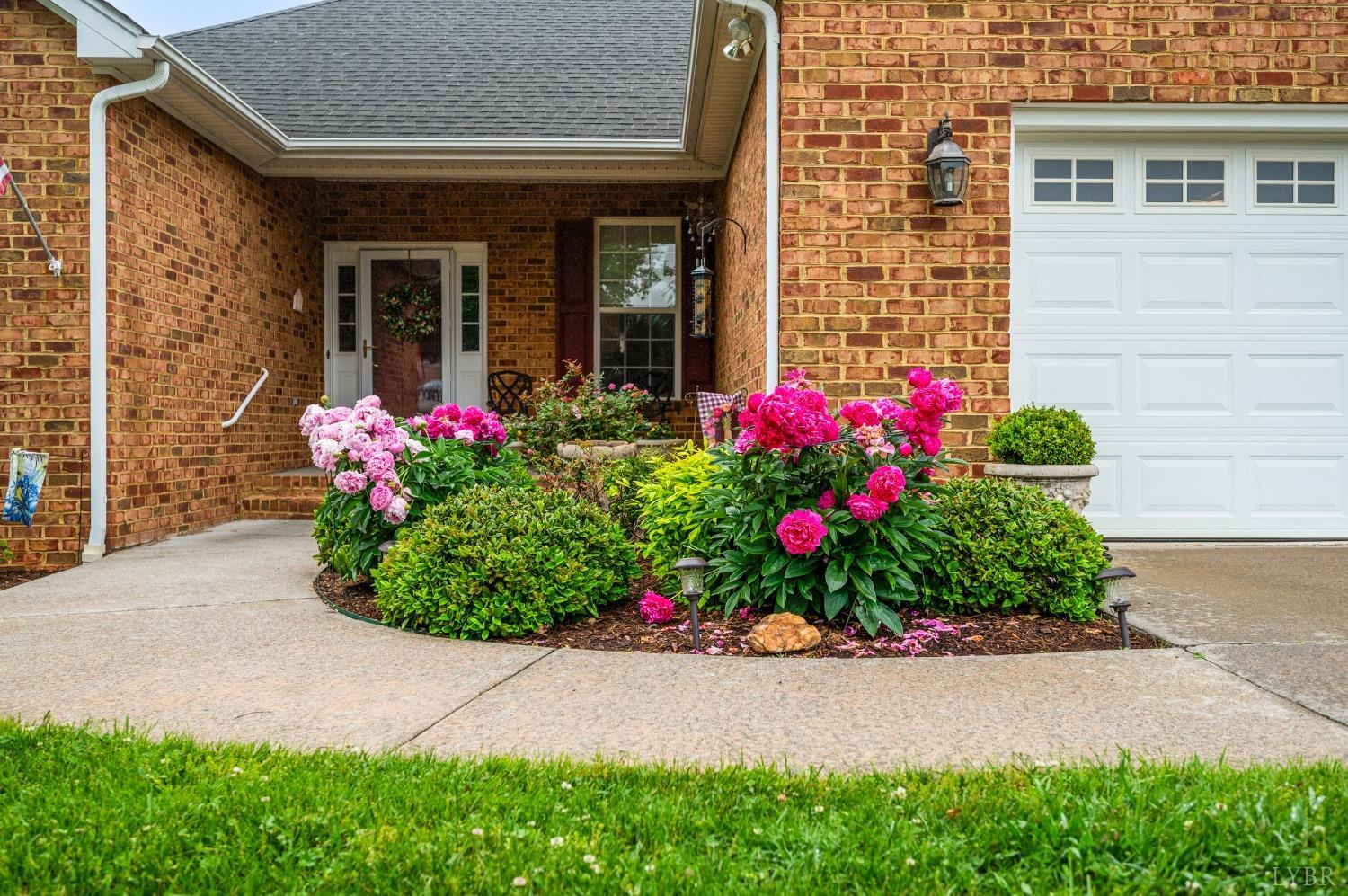 1500 Glenbrooke Drive, Lynchburg, Virginia image 2