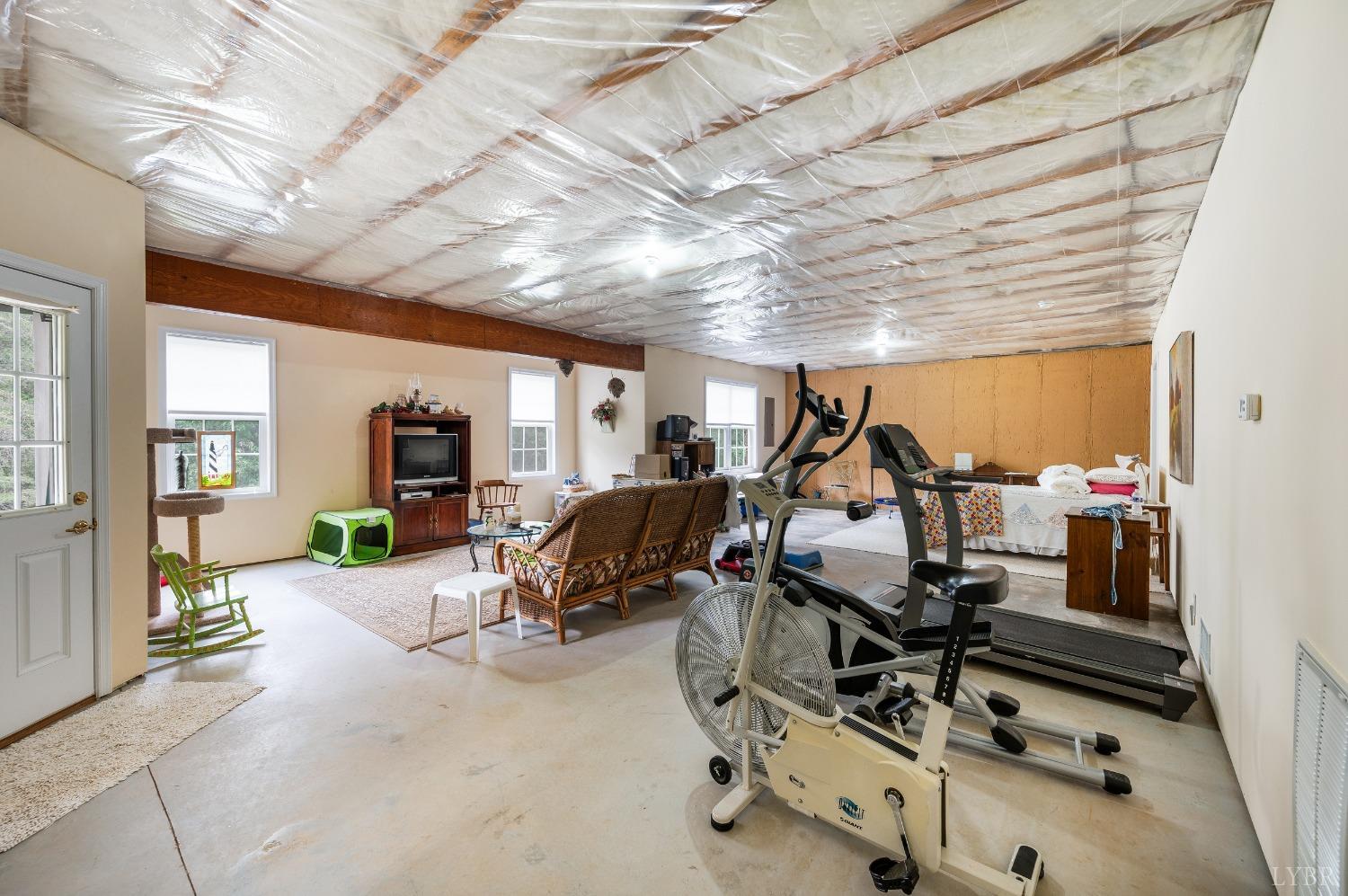 1500 Glenbrooke Drive, Lynchburg, Virginia image 33