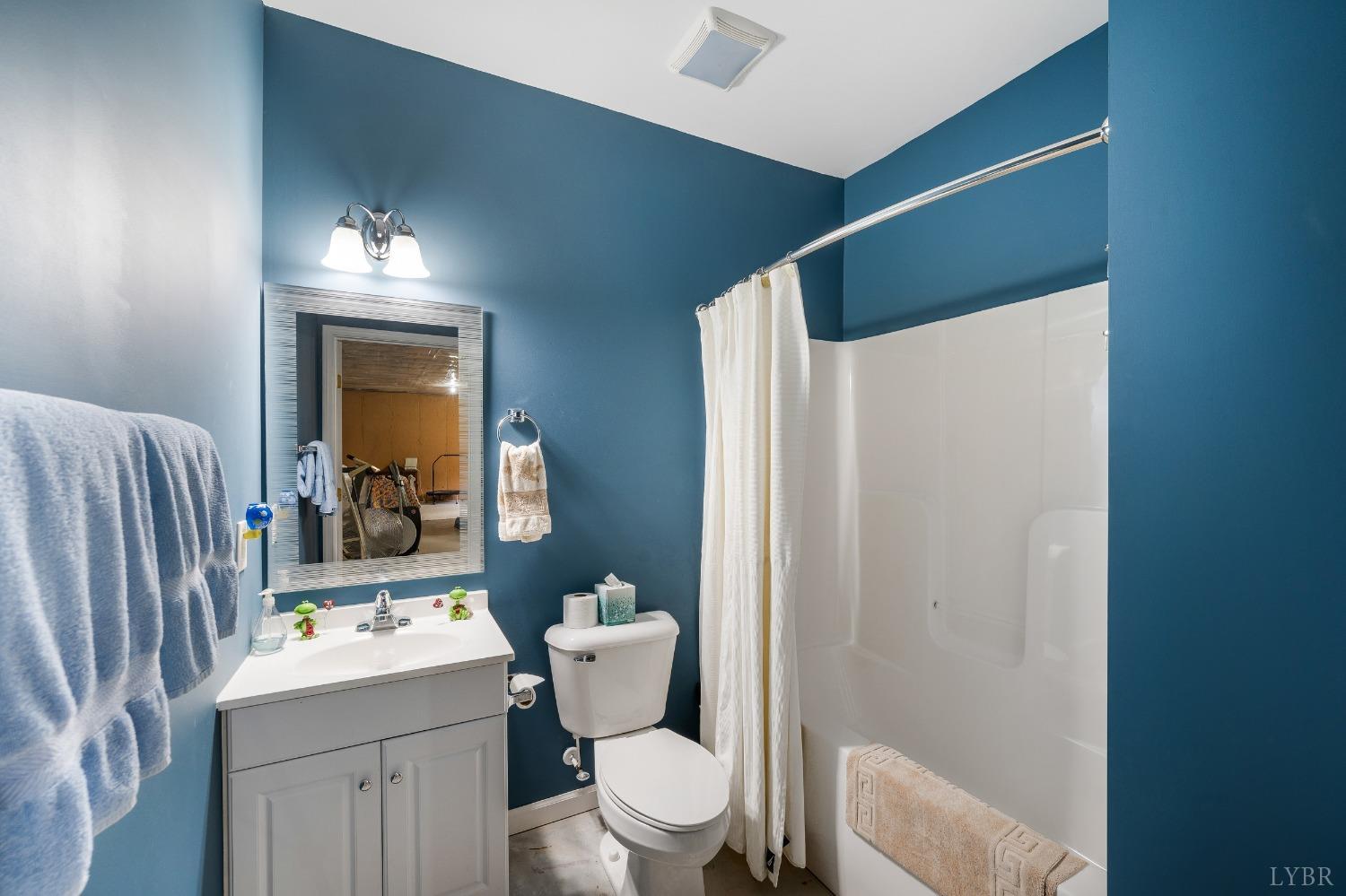 1500 Glenbrooke Drive, Lynchburg, Virginia image 35