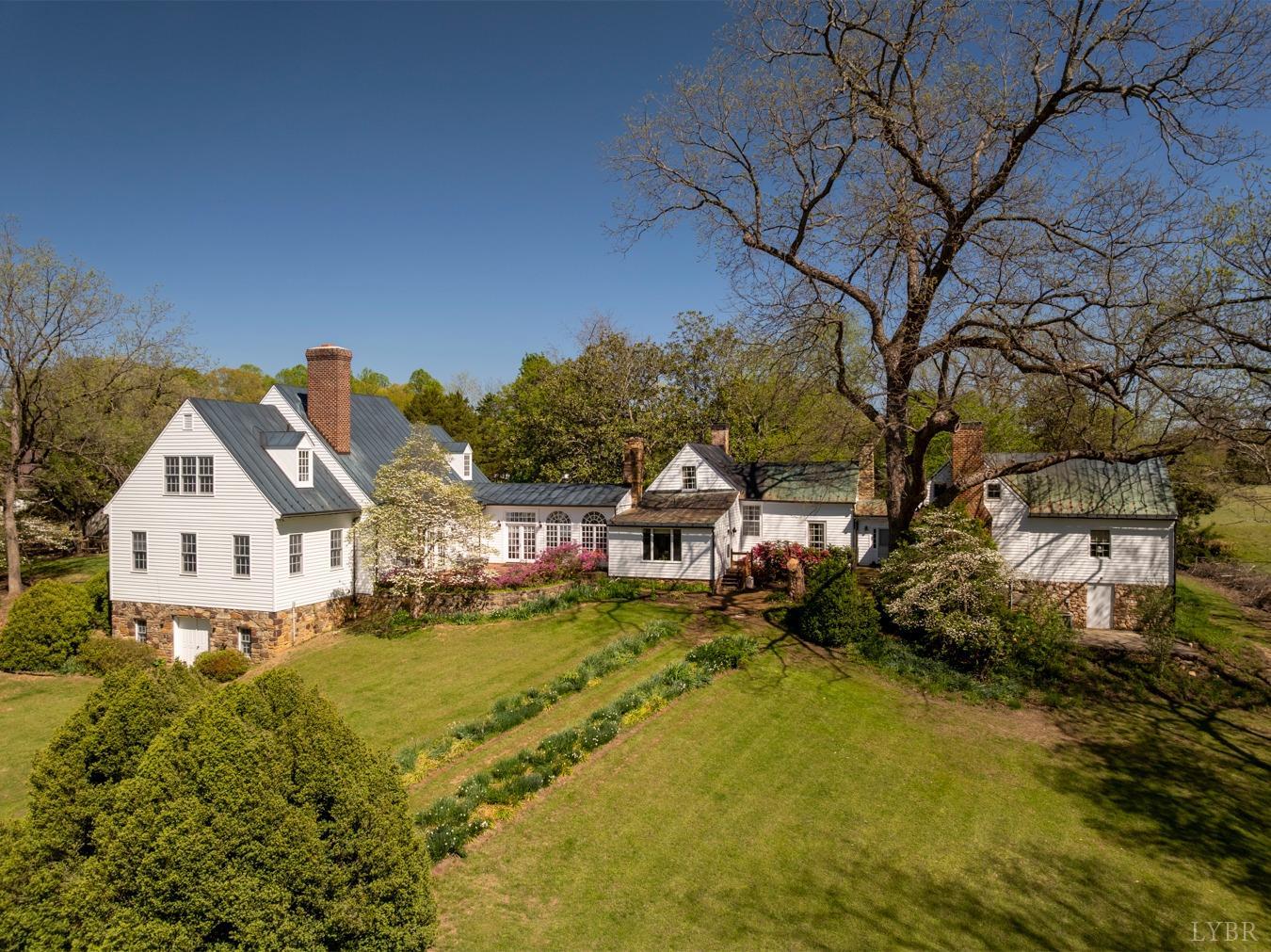 1409 Wiggington Road, Lynchburg, Virginia image 3