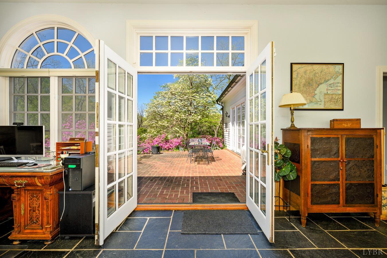 1409 Wiggington Road, Lynchburg, Virginia image 7