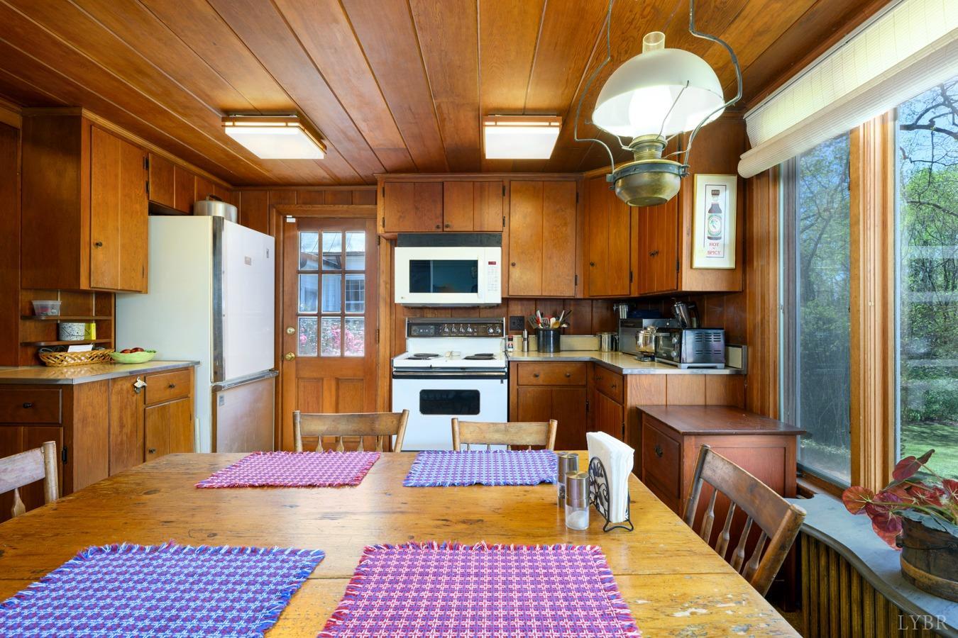 1409 Wiggington Road, Lynchburg, Virginia image 25