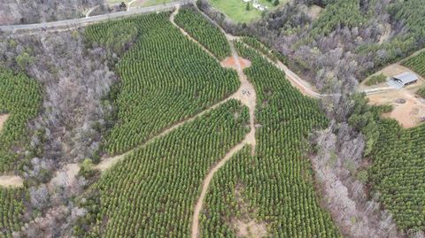 Tiny photo for 0 Old Courthouse Road, Appomattox, VA 24522 (MLS # 365567)