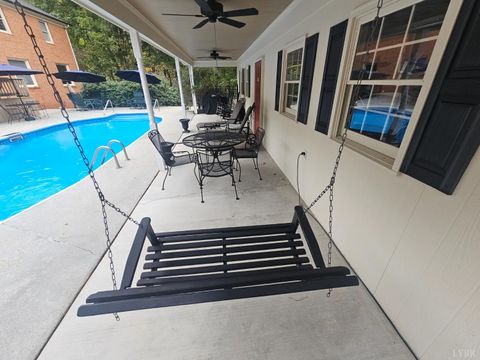 Tiny photo for 6400 Everett Road, Forest, VA 24551 (MLS # 363194)