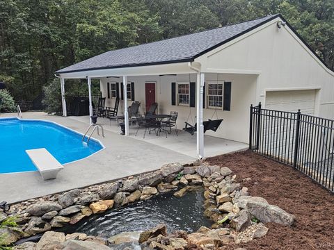 Tiny photo for 6400 Everett Road, Forest, VA 24551 (MLS # 363194)